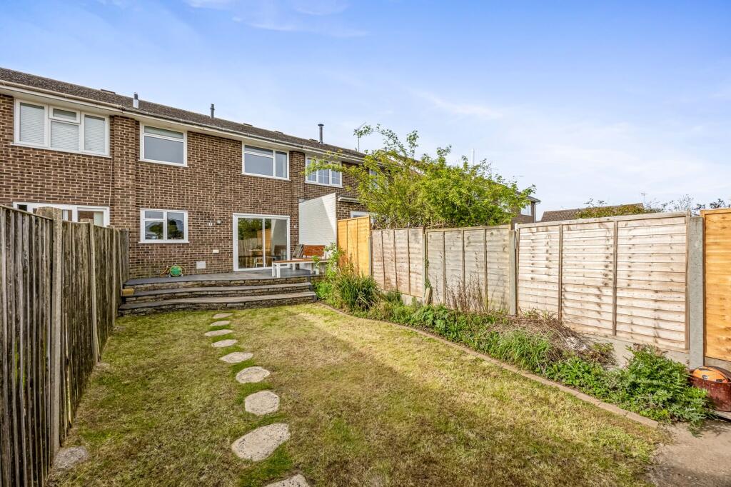 House in Horsham, Upper Beeding - View 4