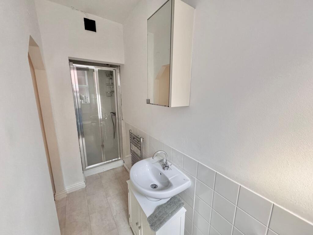 Apartment in Manchester, Whalley Range - More