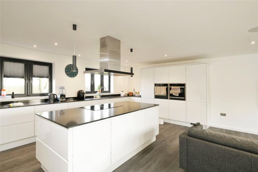 House in Stroud, Slimbridge - View 3