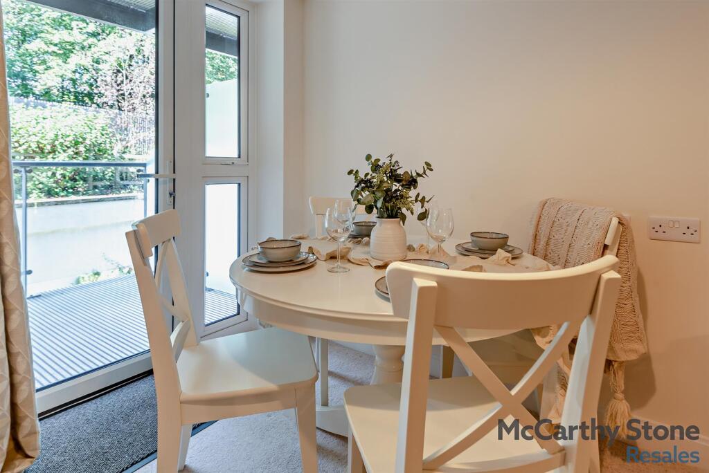 Apartment in Southampton - View 5