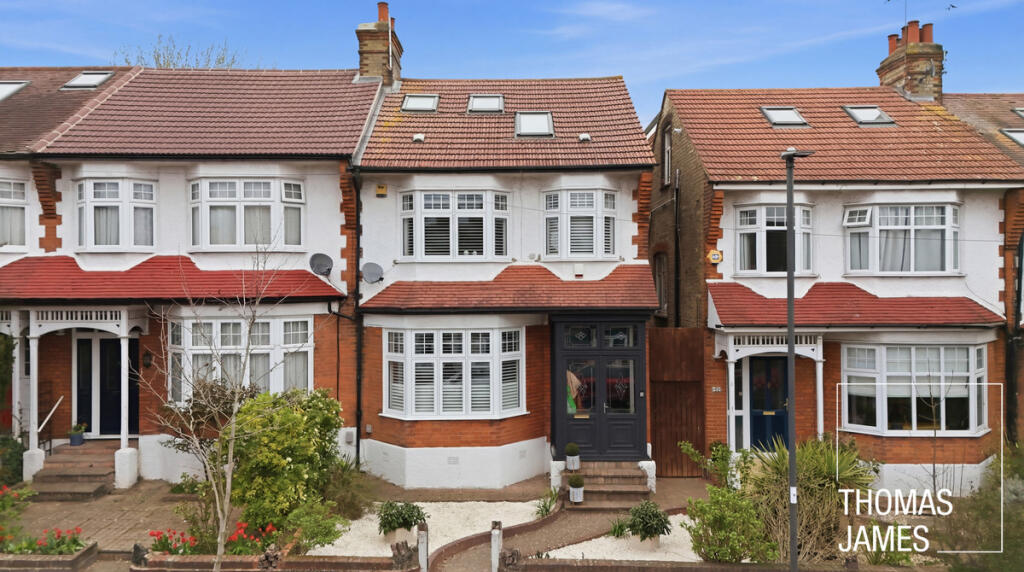 Main image of property: Hawthorn Avenue, London, N13
