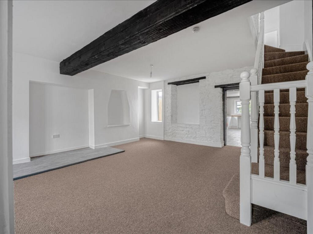 House in Newport, Five Lanes, Graig - View 5