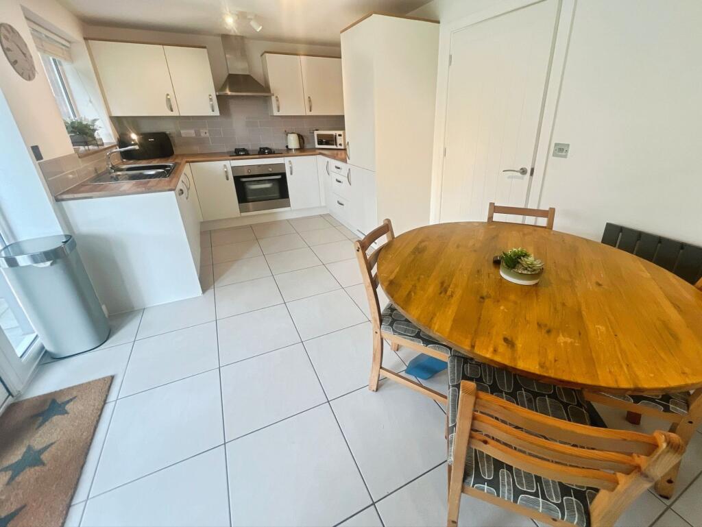 St. Marys Drive, Stretton, DE13 photo 4