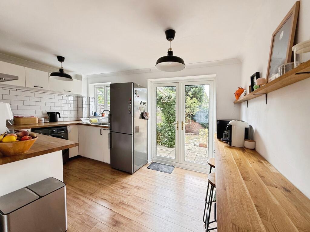 House in Frimley - View 5