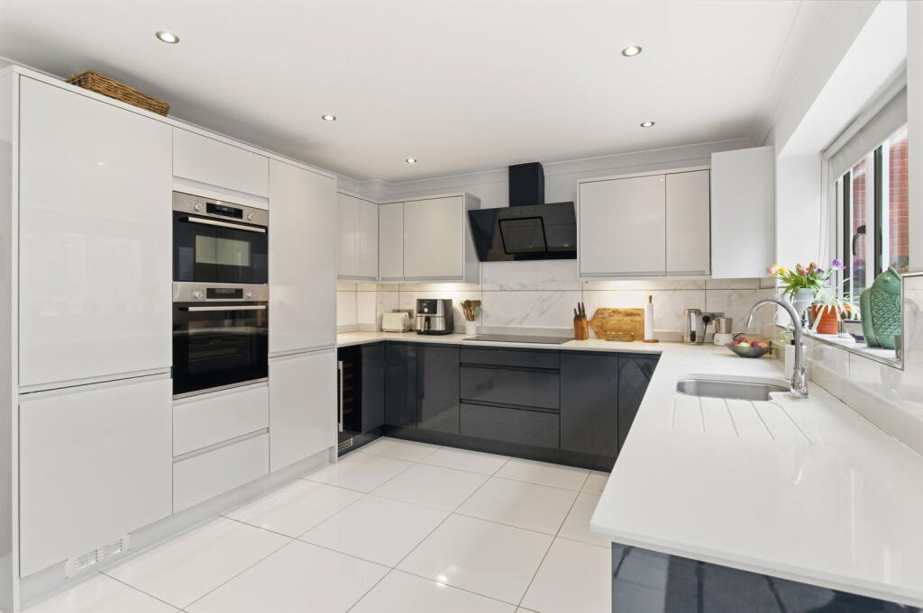 House in Torquay - View 3
