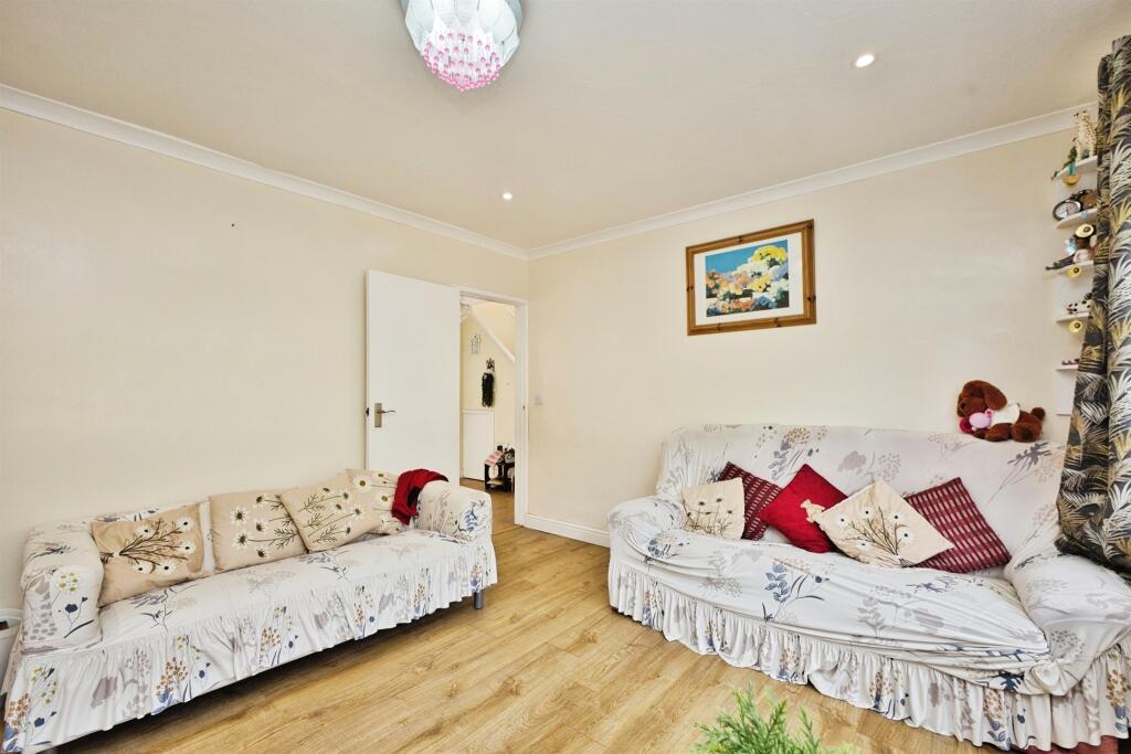 House in Yeovil, Somerset - More