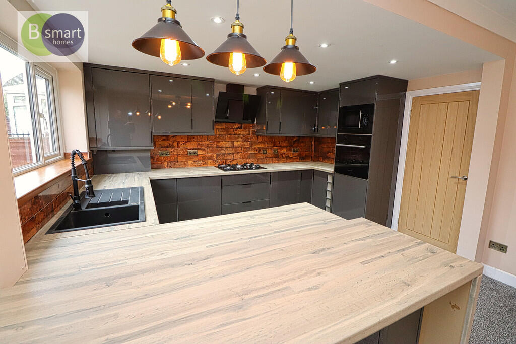 Furlong Road, Bolton-upon-dearne photo 4