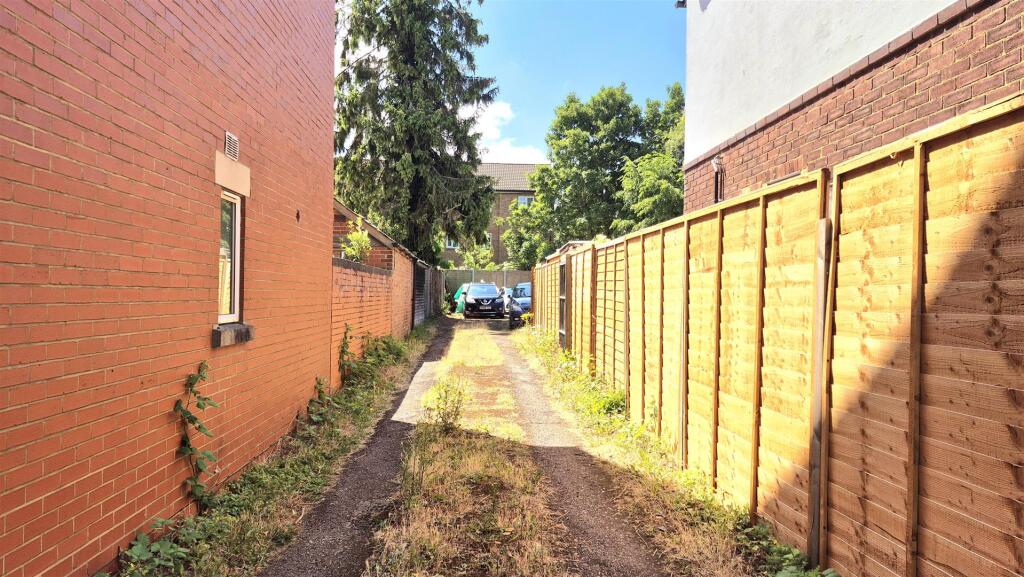 Limbury Road, Luton photo 4