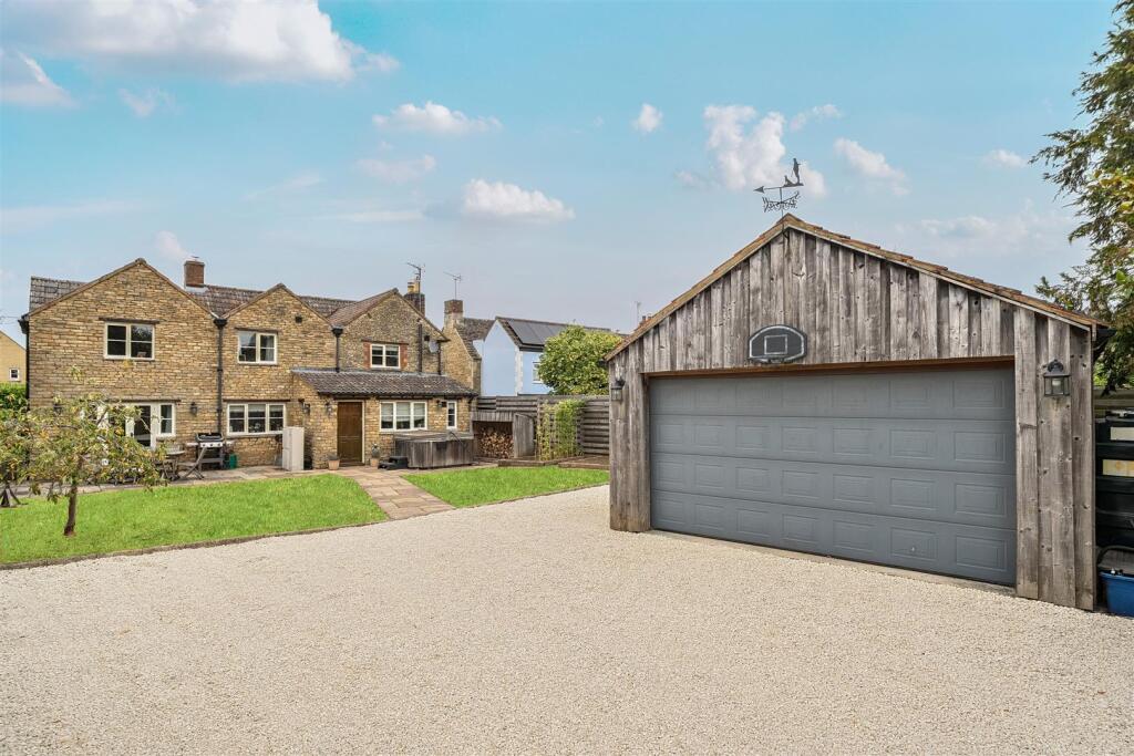 Main image of property: High Street, Sutton Benger, Chippenham