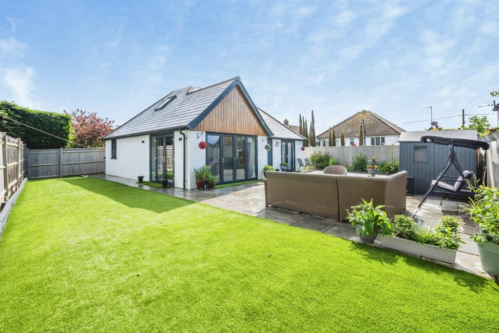Fern Close, Eastbourne photo 4