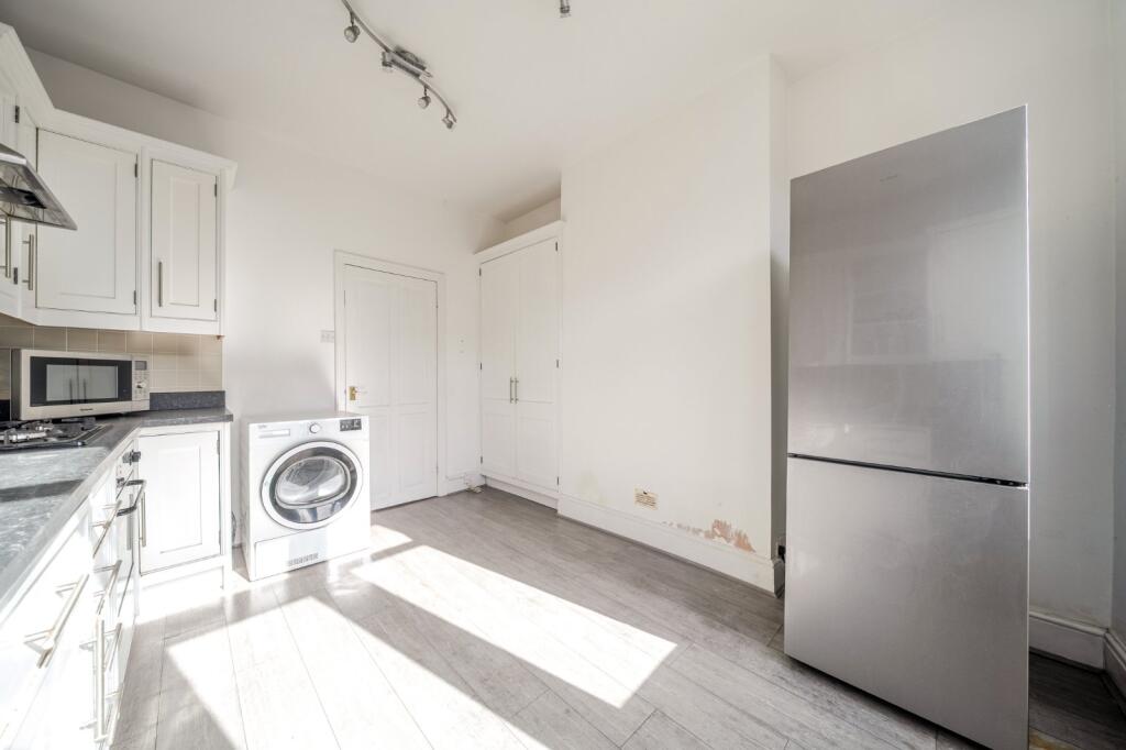 House in London, Merton - View 4