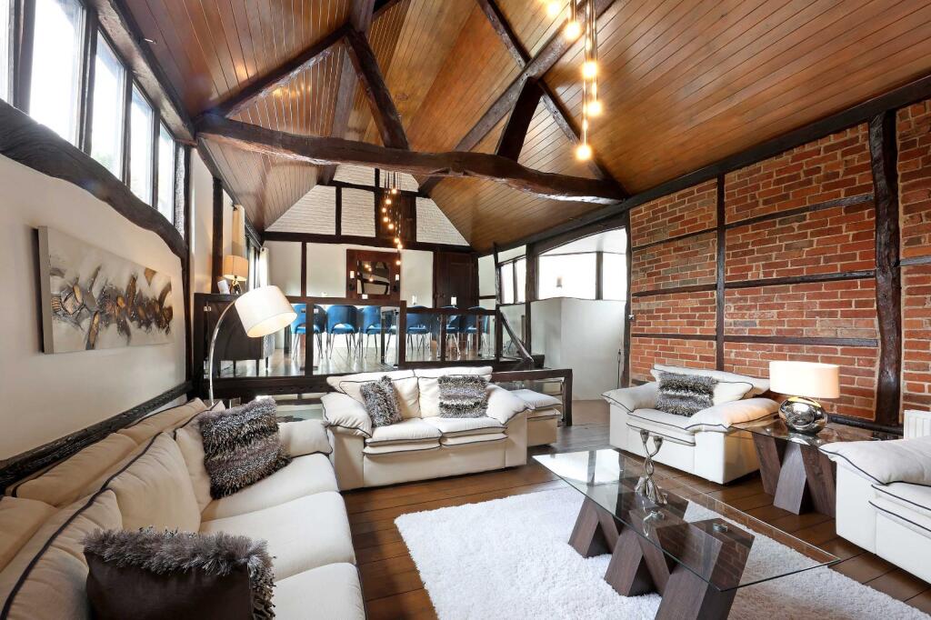 House in Loudwater, Wooburn - More