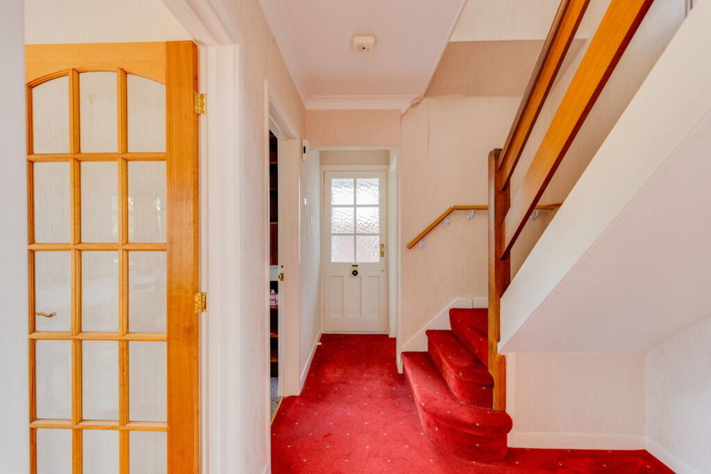 House in Cardiff, Lakeside, Cyncoed - View 4