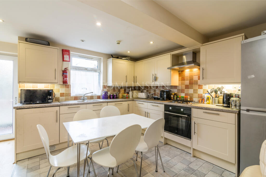 Main image of property: Park Road, Lenton, Nottingham, NG7 1LB