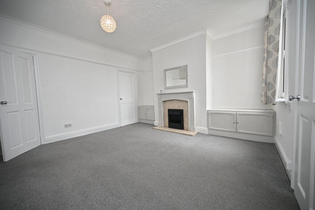 House in Wakefield - View 5