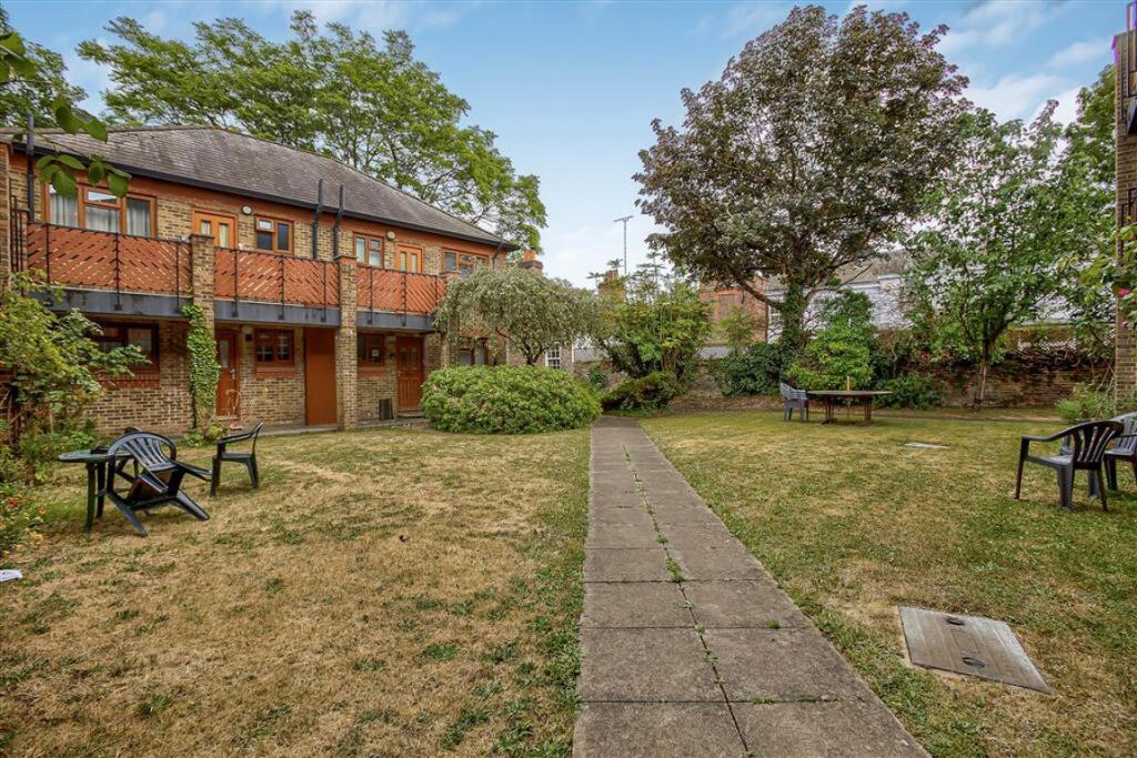 Main image of property: Cedars Court, Roehampton