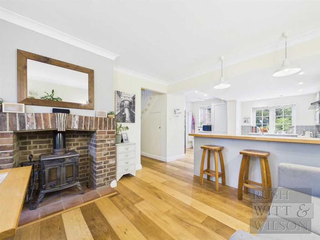 House in Tonbridge - More