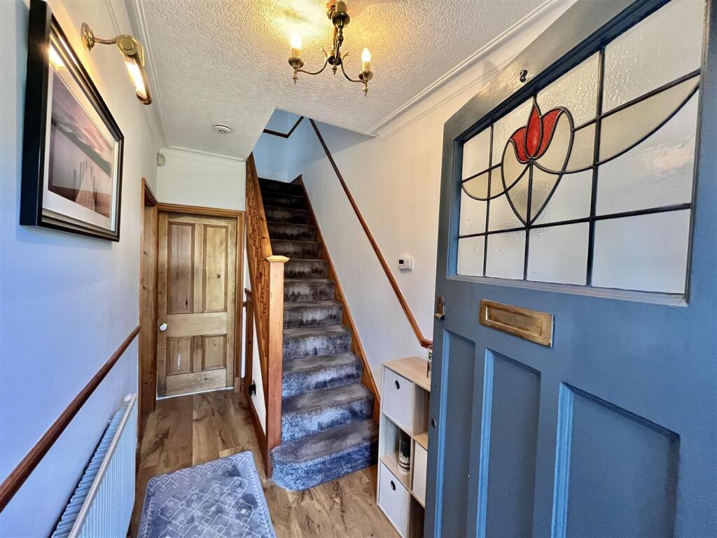 Mottram Road, Matley, Stalybridge photo 4