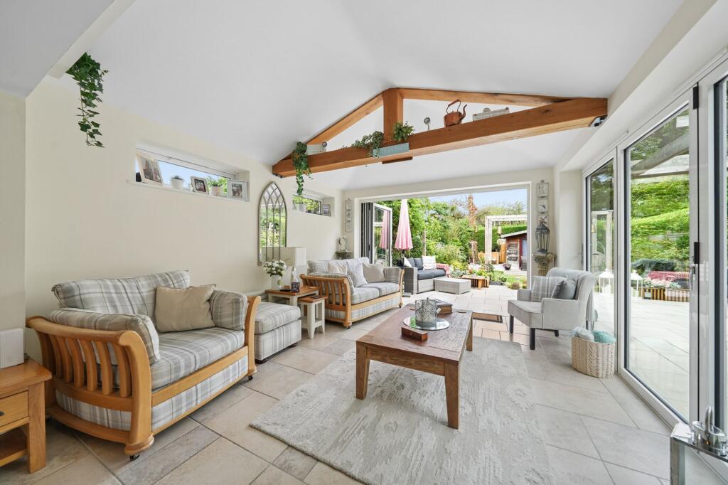 House in Hemel Hempstead - View 3