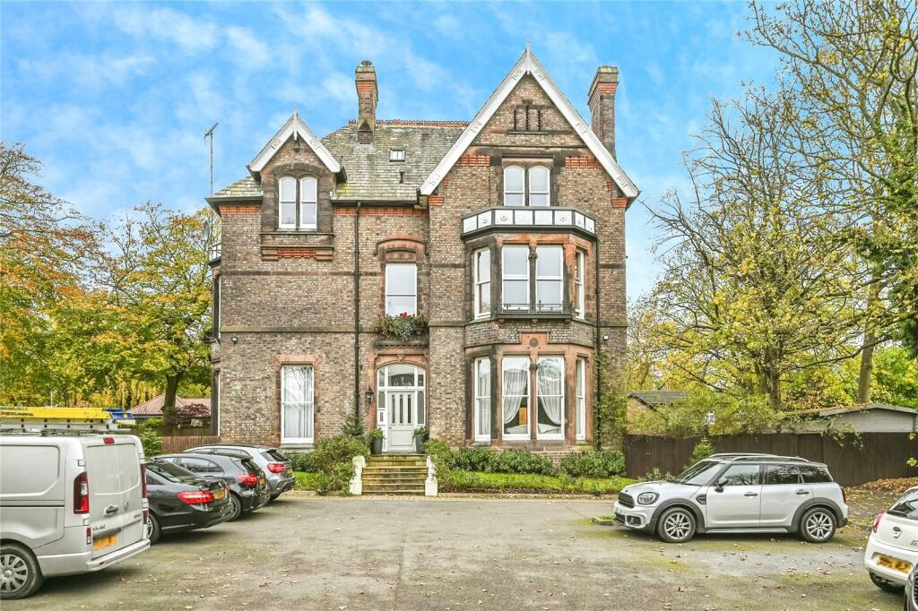 Main image of property: Lyndhurst Road, Mossley Hill, Liverpool, Merseyside, L18