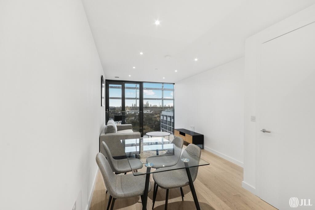 Apartment in London - View 5