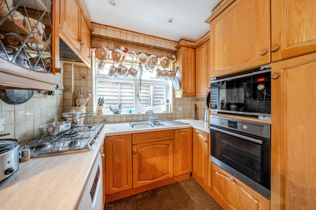 Additional image 3 of King Harry Lane, St. Albans, AL3