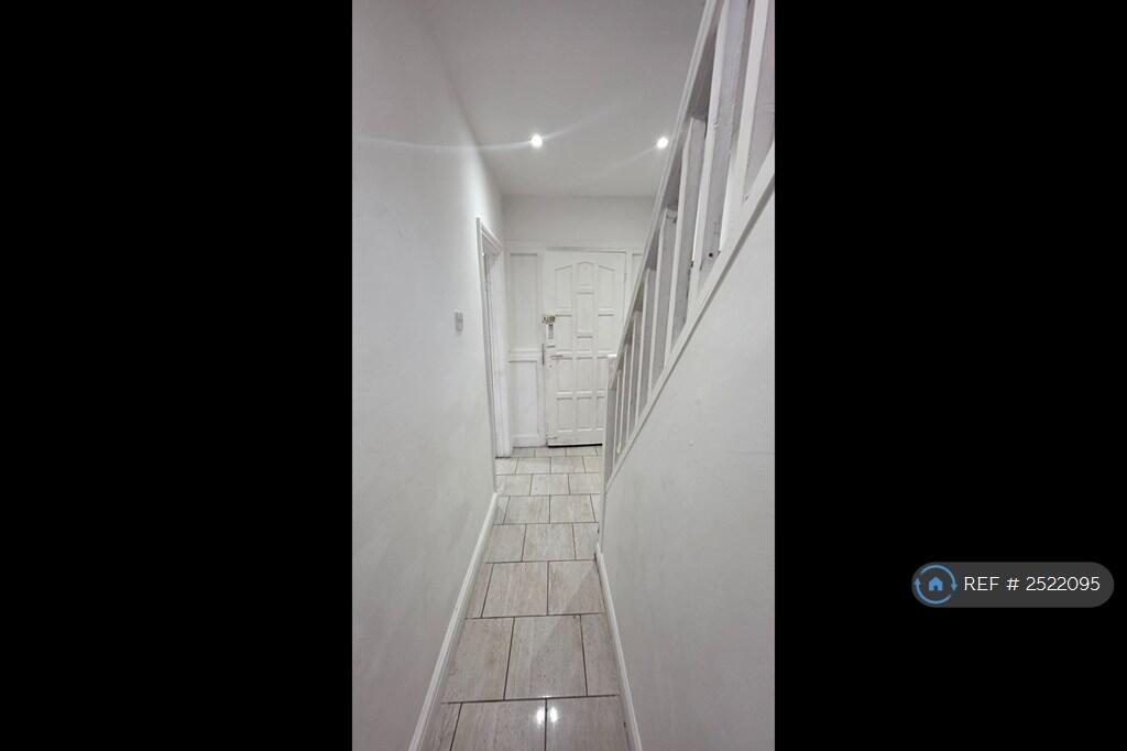 3 bedroom detached house for rent
