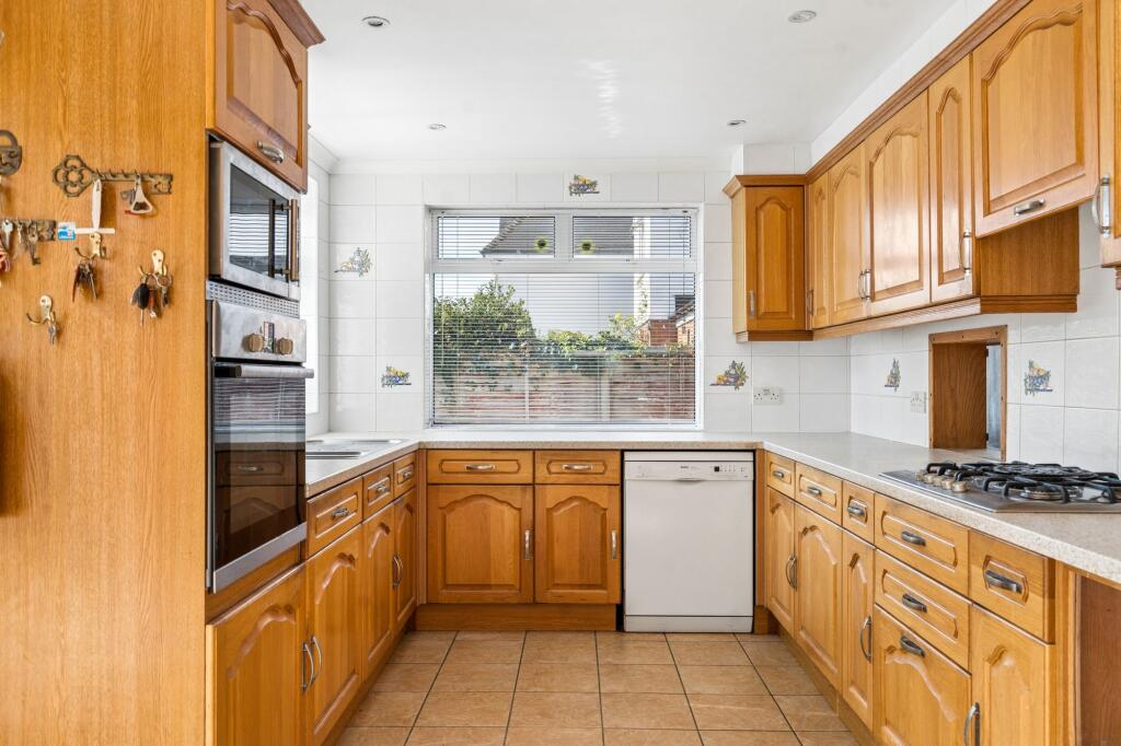 House in Hemel Hempstead, Seer Green - View 5
