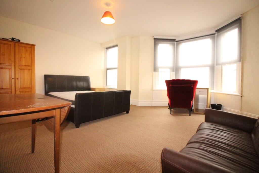 House in Cardiff, Maindy, Cathays - View 5