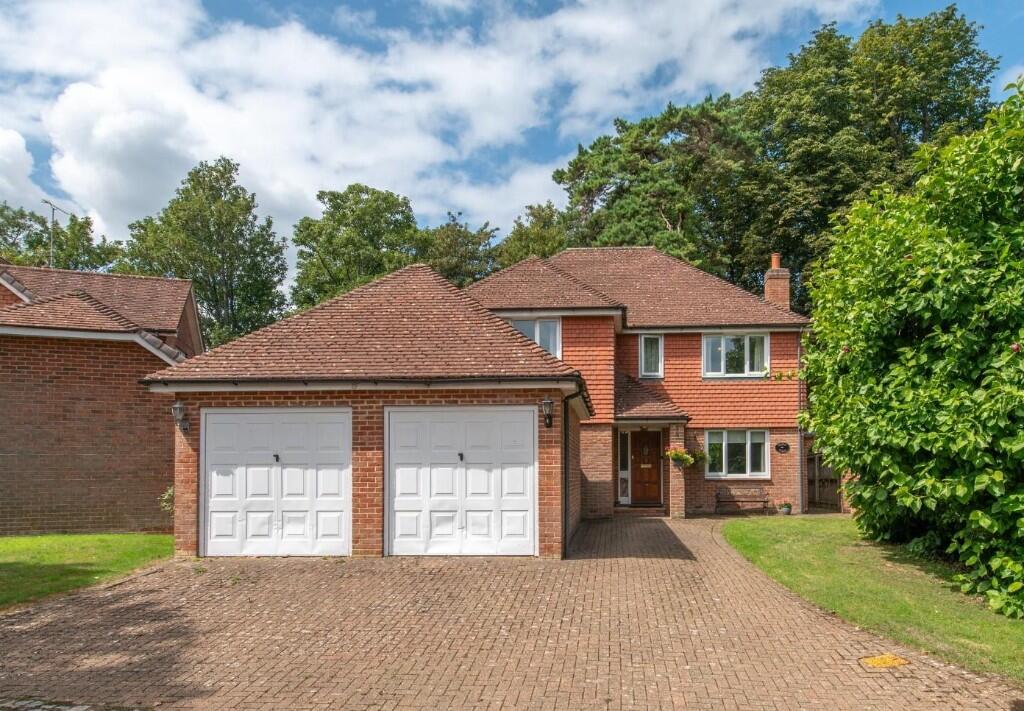 Main image of property: Stonelands Park, Ryde, Isle Of Wight, PO33