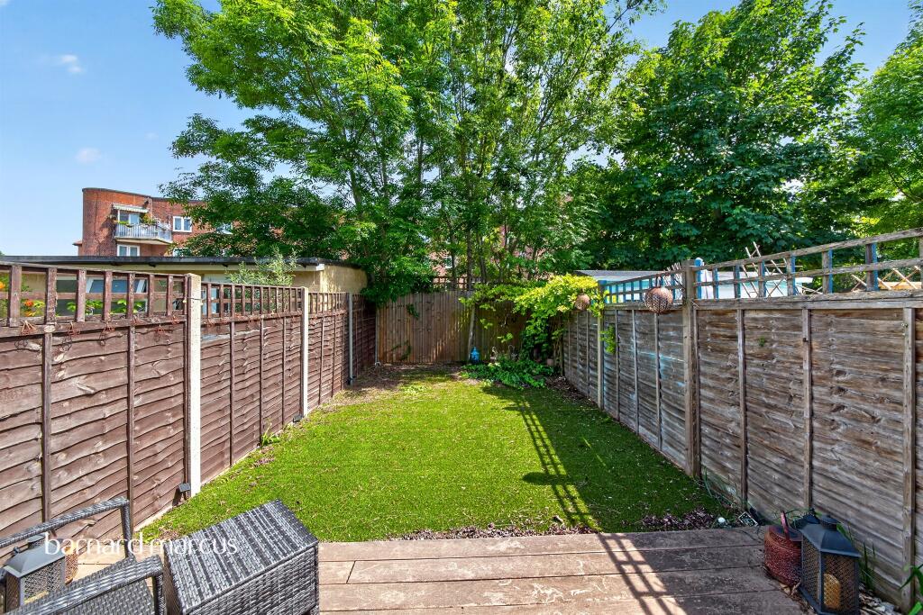 House in London - View 4