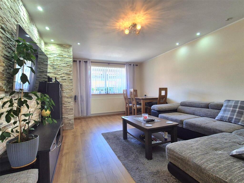 House in Coventry, Stonehouse Estate, Willenhall - View 4