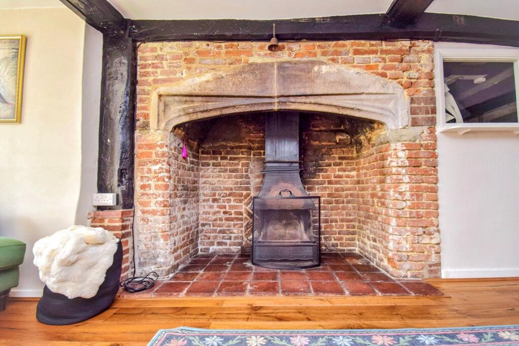 House in Tonbridge - More