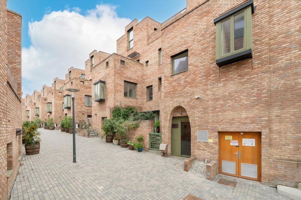 Main image of property: Edgewood Mews, Finchley