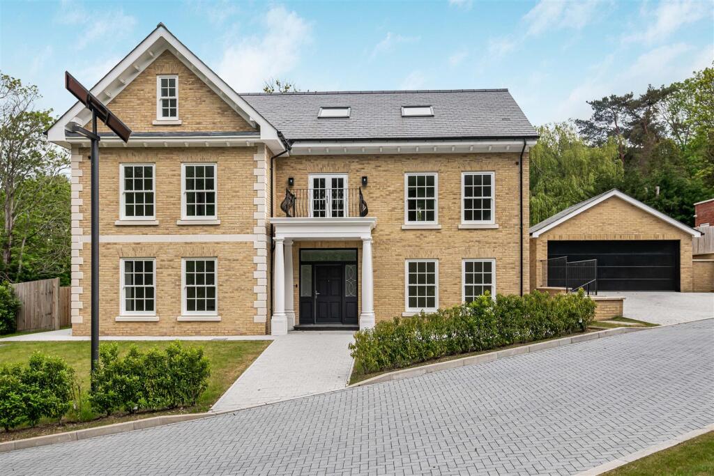 Main image of property: The Ridgway, Cuffley