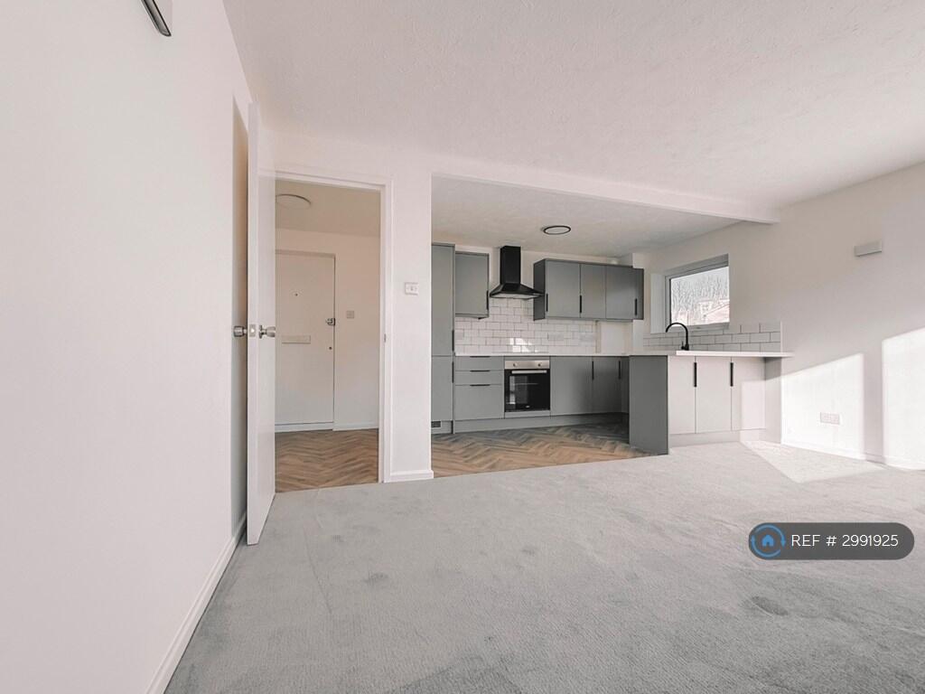 Main image of property: Welham Court, North Mymms, Hatfield, AL9