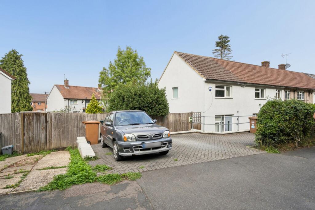 House in Watford - View 4