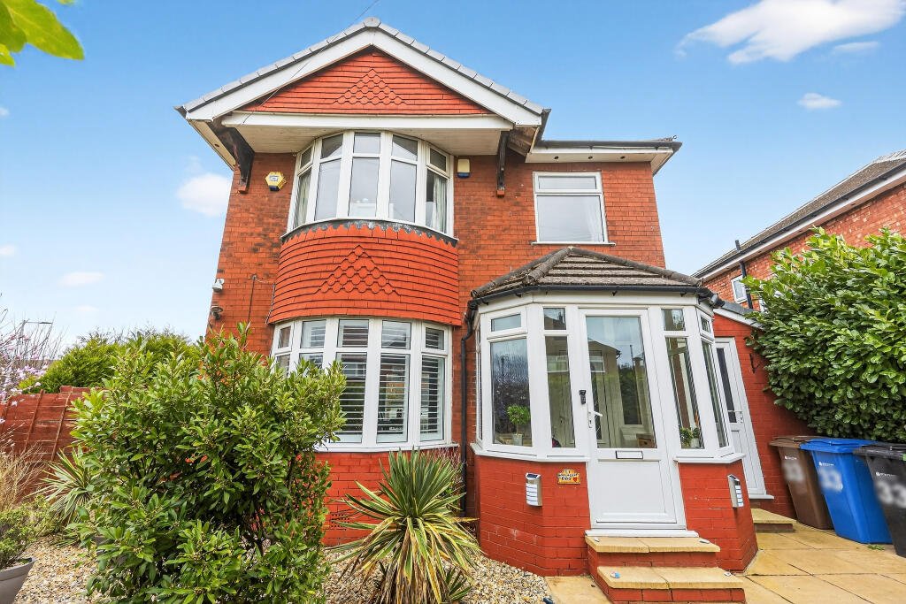 3-bed detached on Hollymount Road, Stockport, SK2, £439,000