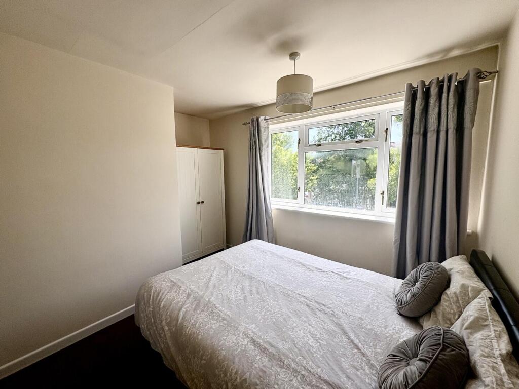 Apartment in Tamworth, Glascote - More