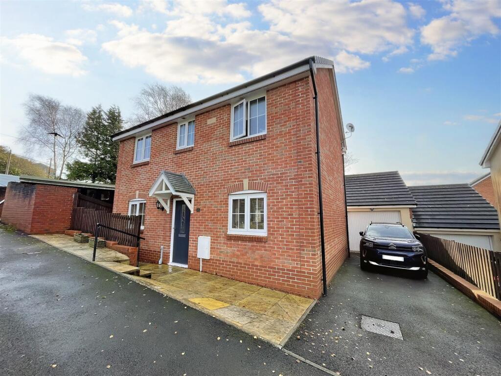 Main image of property: Golwg Y Twr, Kidwelly