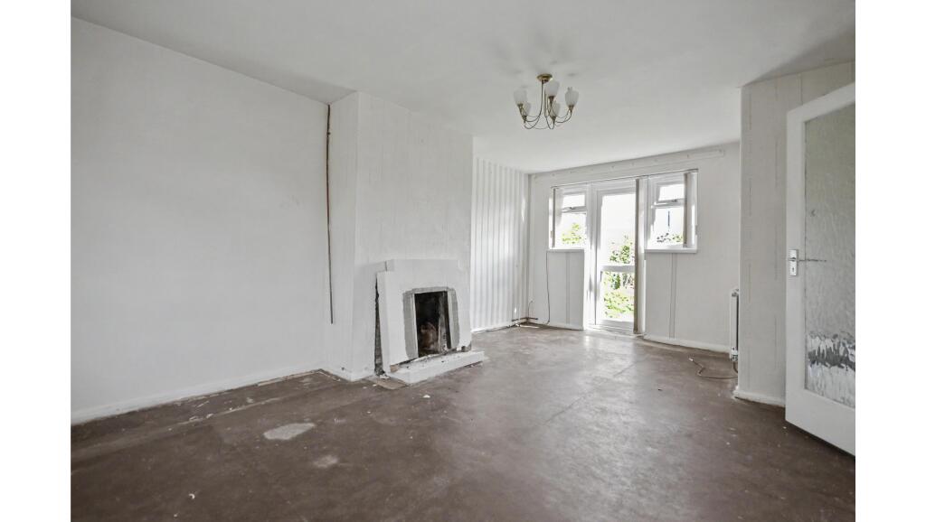 House in Salisbury - View 2