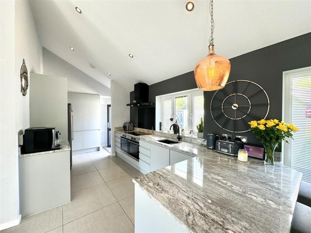 Orchard Rise, Pwllmeyric, Chepstow - View 6