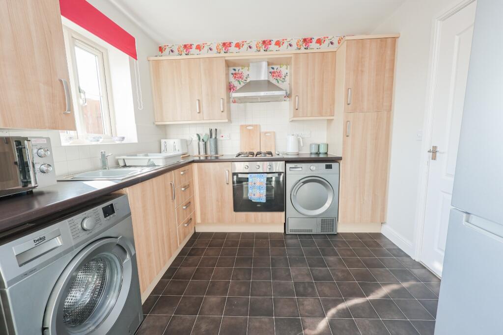 2 bedroom terraced house for sale in Coach Mews, Waddington, LN5 - Más
