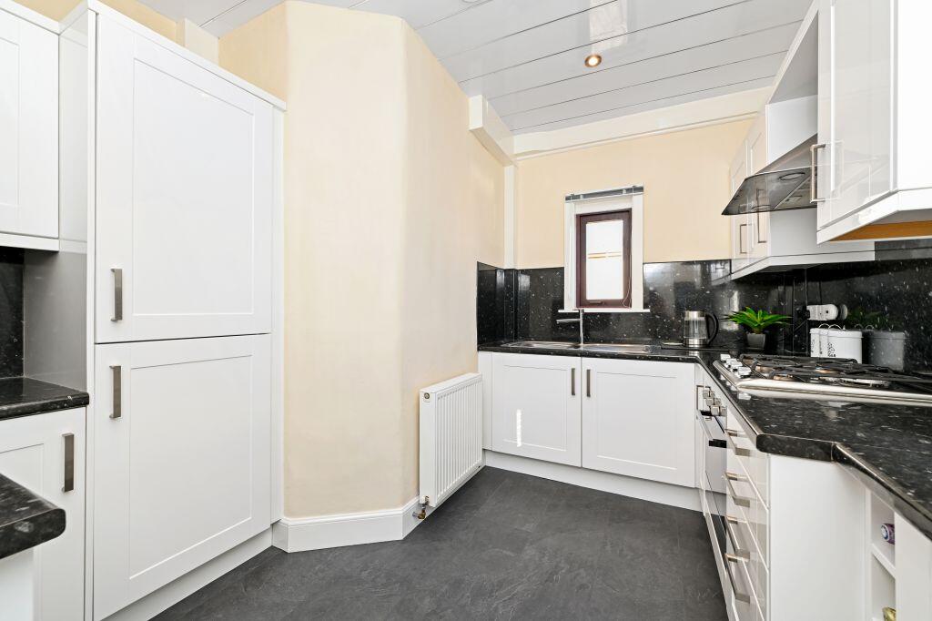 Apartment in Edinburgh - More