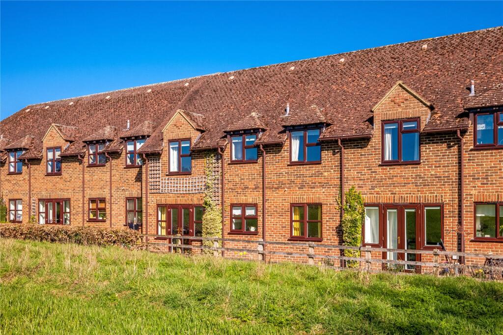 Main image of property: Grove Court, Deddington, Oxfordshire, OX15