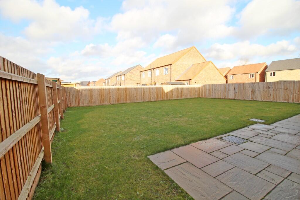 Keston Road, Pinchbeck, PE11 photo 2