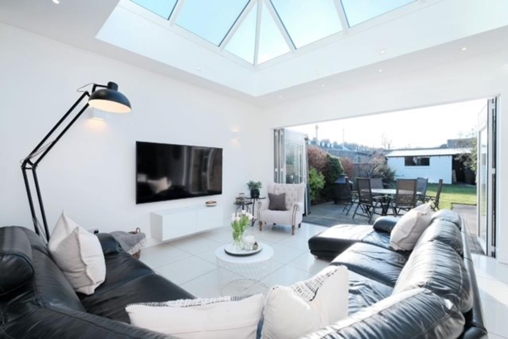 Additional image 3 of Fountainhall Road, Aberdeen, AB15