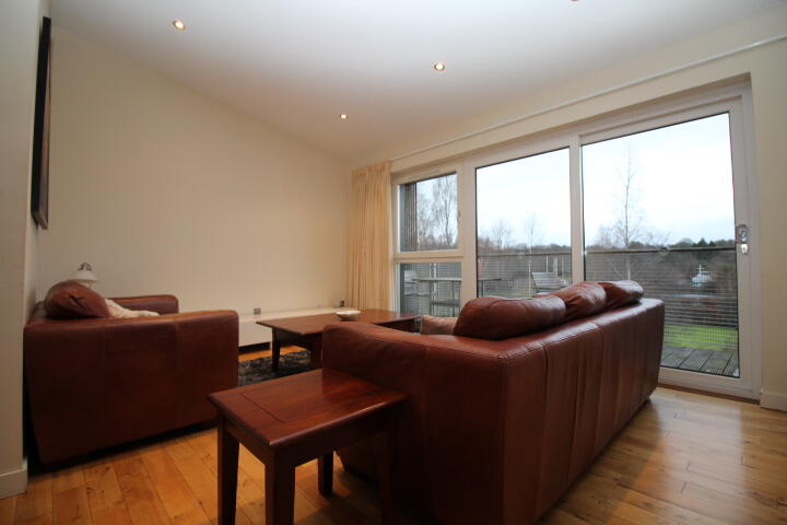Apartment in Glasgow - View 4