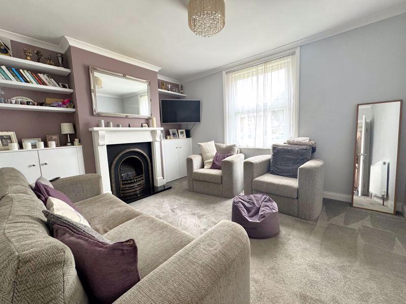 Elmbridge Road, Cranleigh photo 3