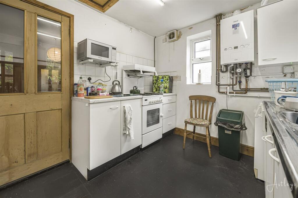 House in Swansea - View 4